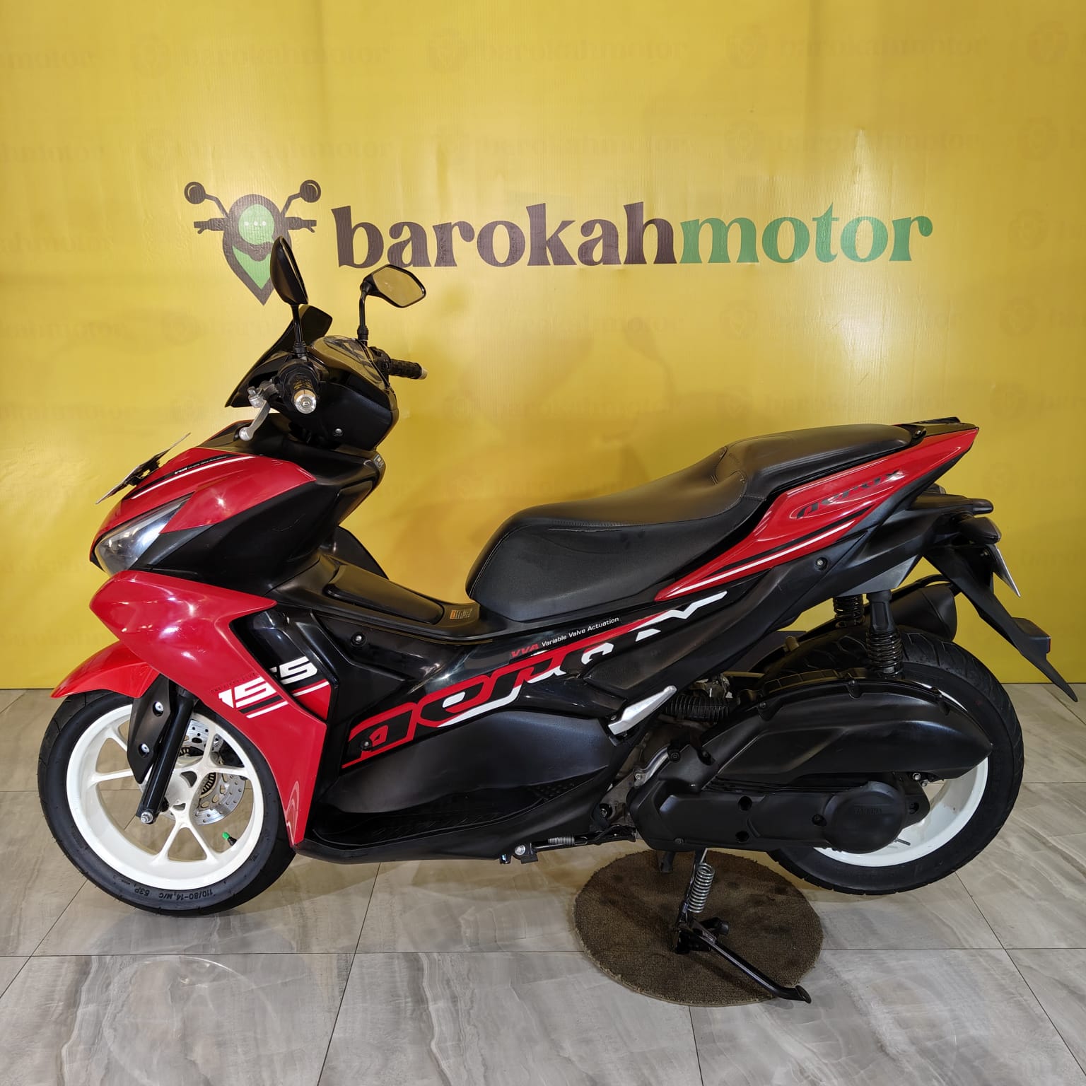 AEROX-H4095XF-foto_kiri.jpeg