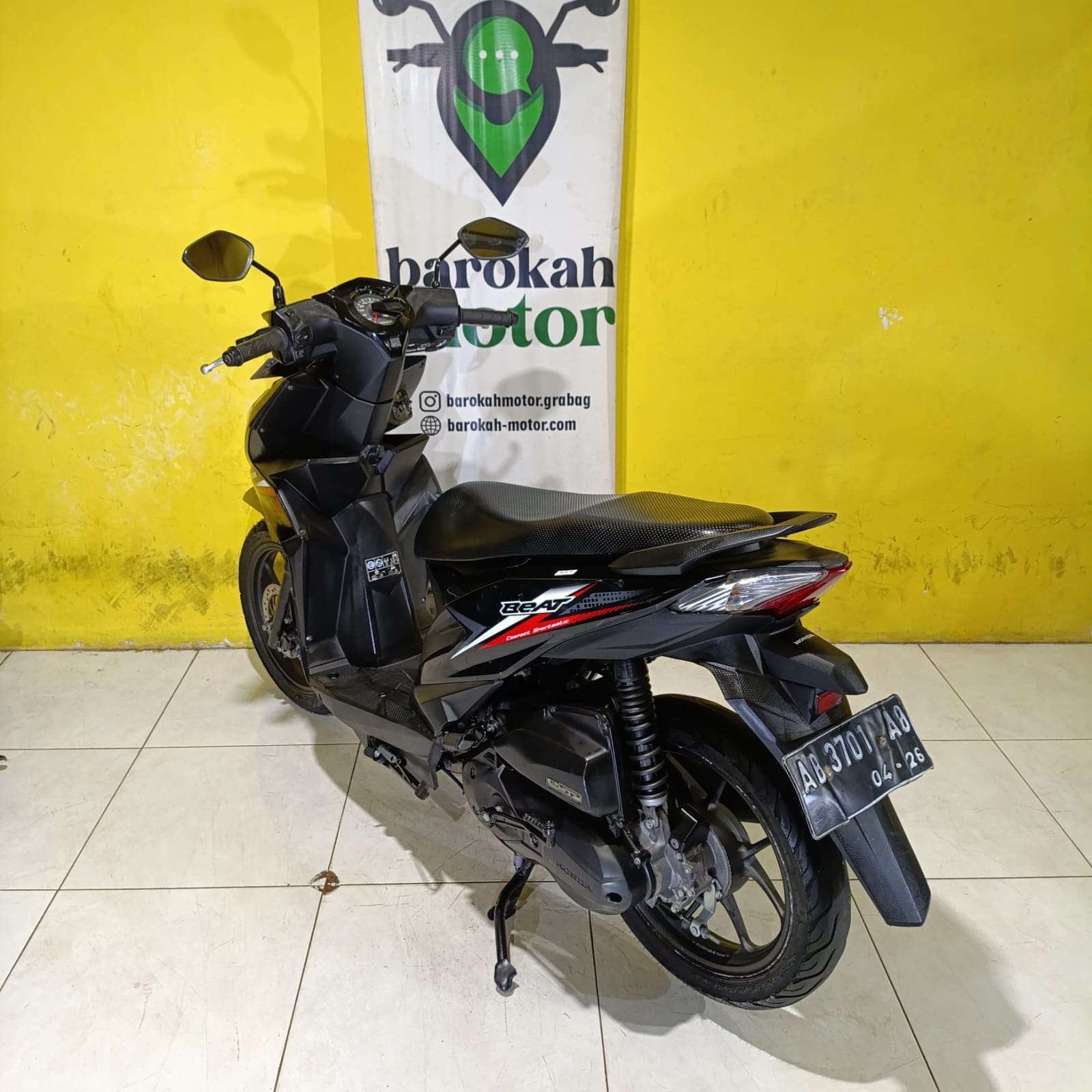 BEAT-AB3701AO-Foto_Belakang.jpg