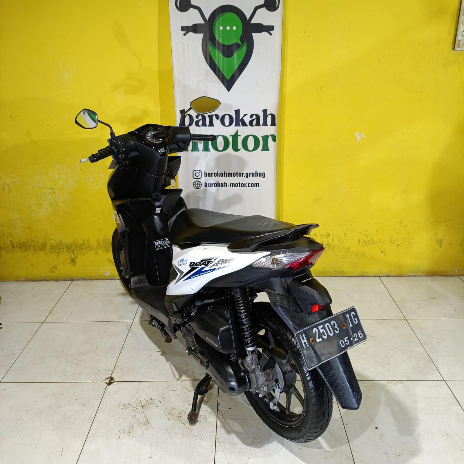 BEAT-H2503IG-Foto_Belakang.jpg