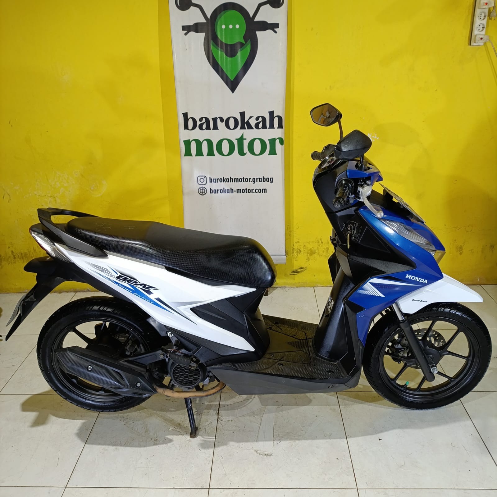BEAT-H2503IG-Foto_Kanan.jpg