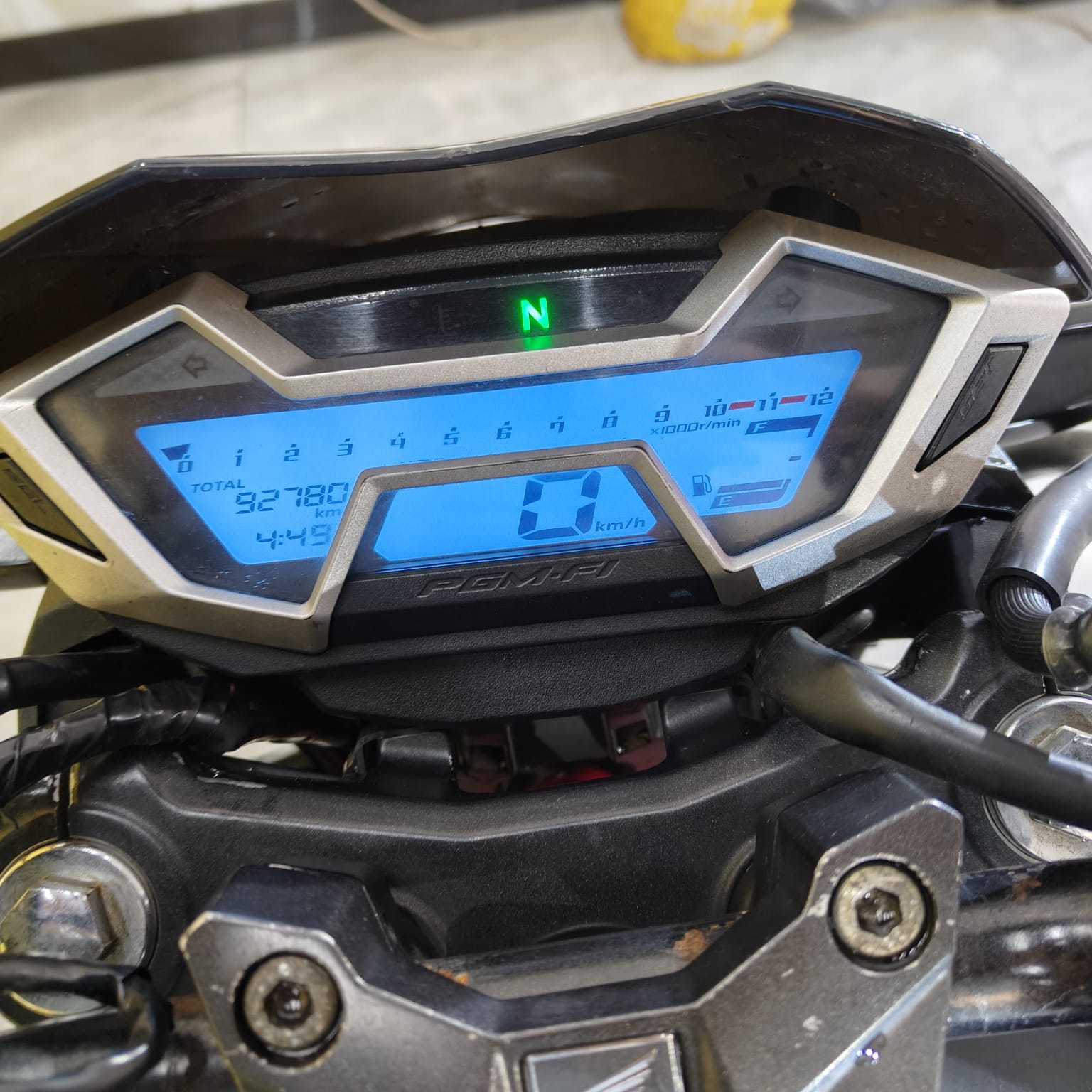 CB150R-AA2258AK-foto_depan.jpeg