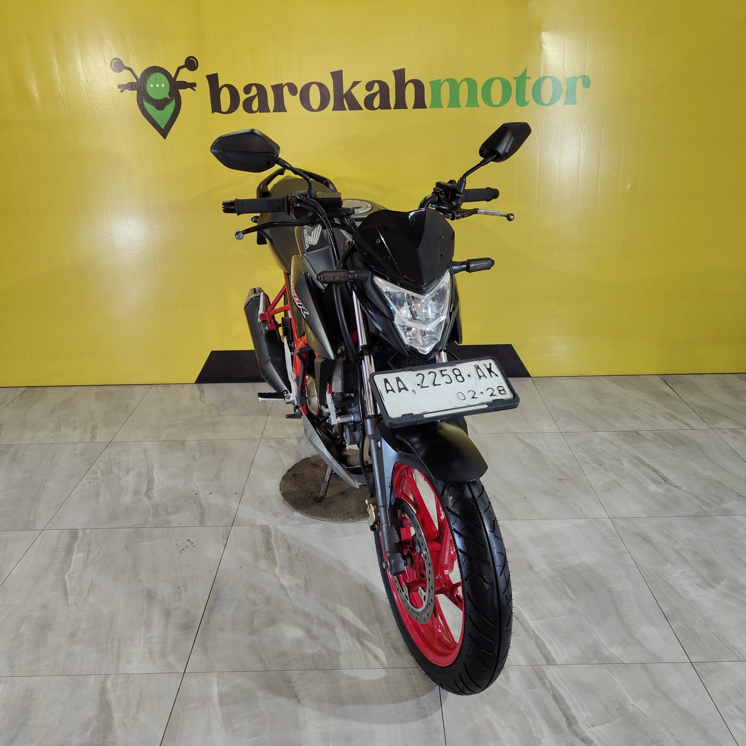CB150R-AA2258AK-foto_unit.jpeg
