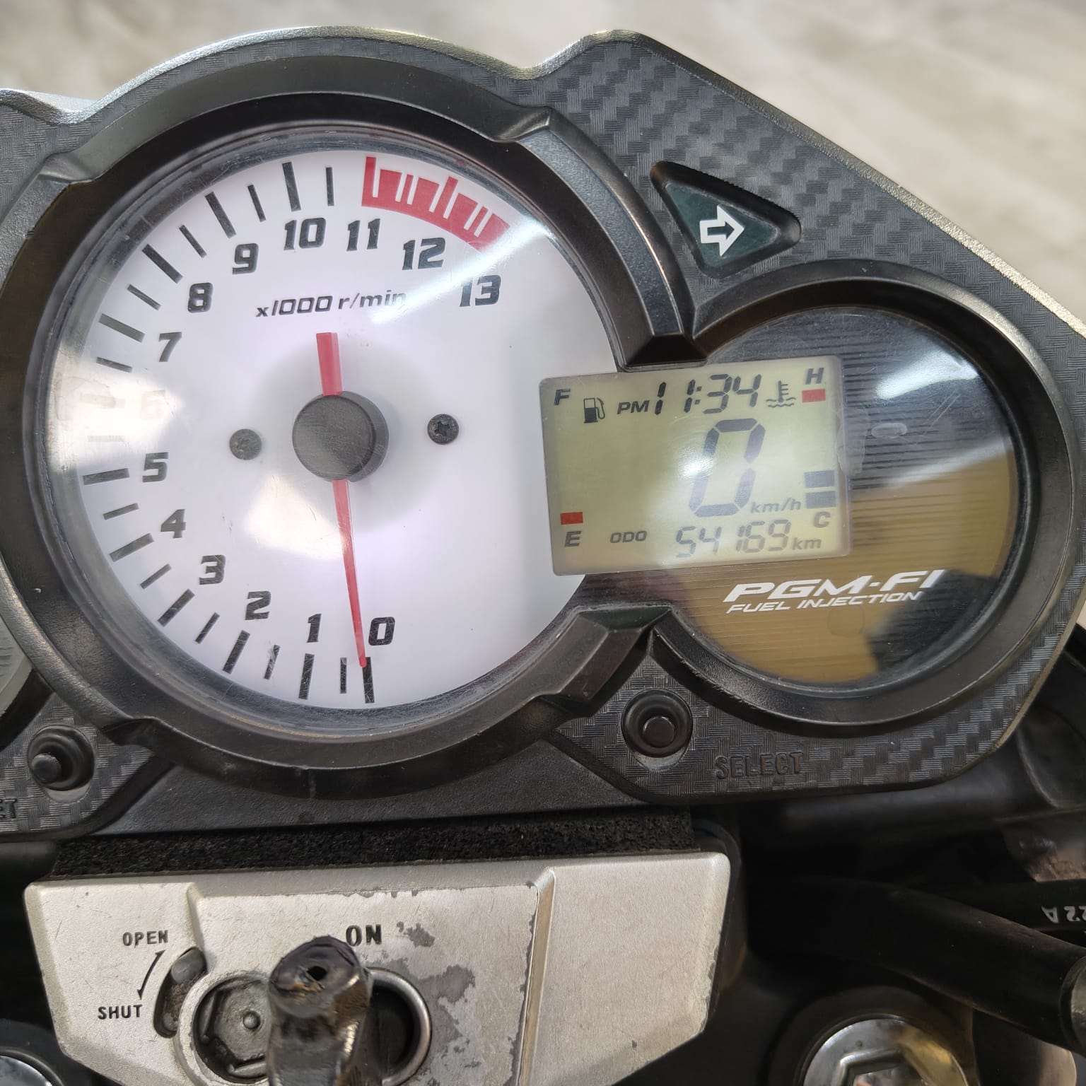 CB150R-H3353ABD-foto_depan.jpeg