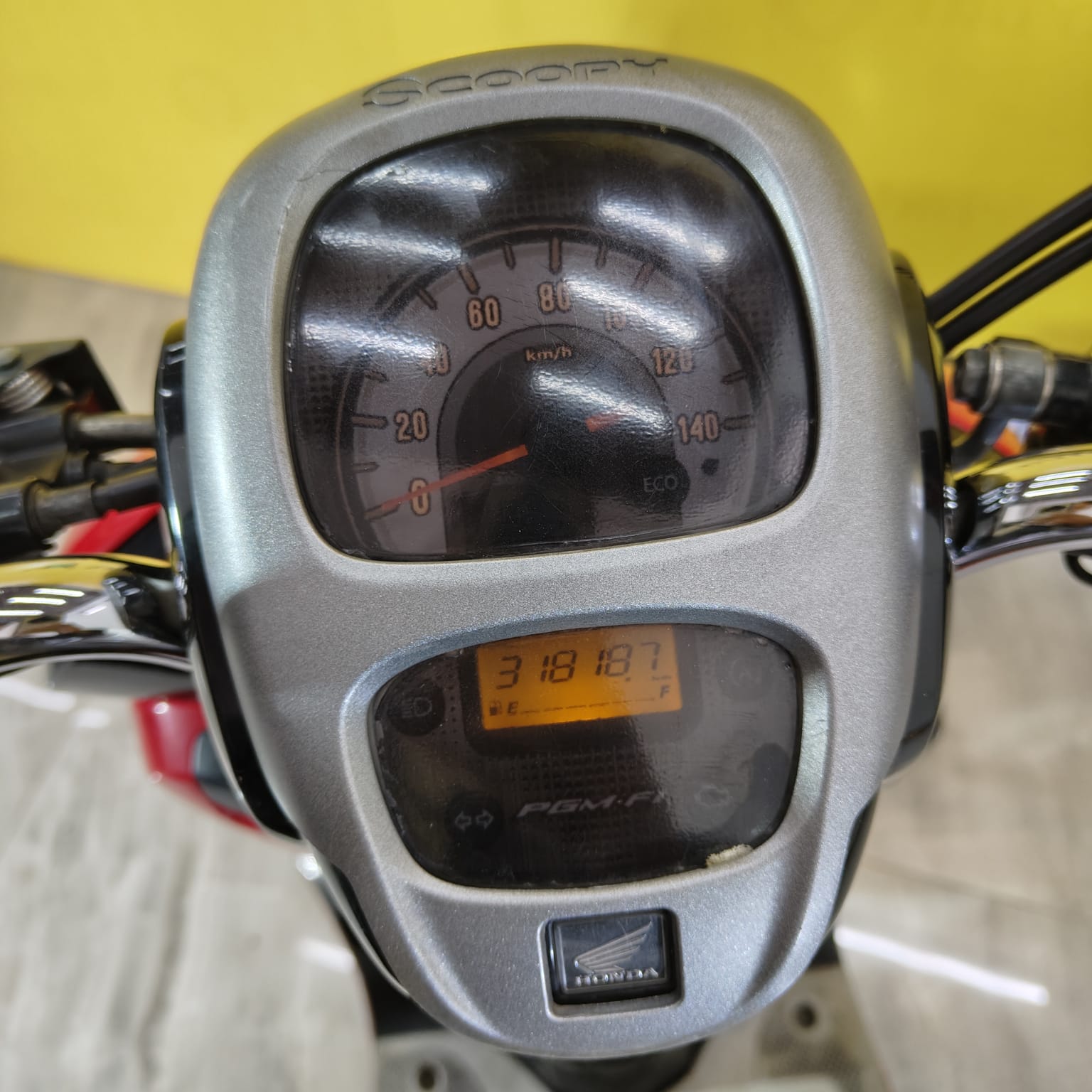 SCOOPY-AA4918ZA-Foto_Depan.jpeg