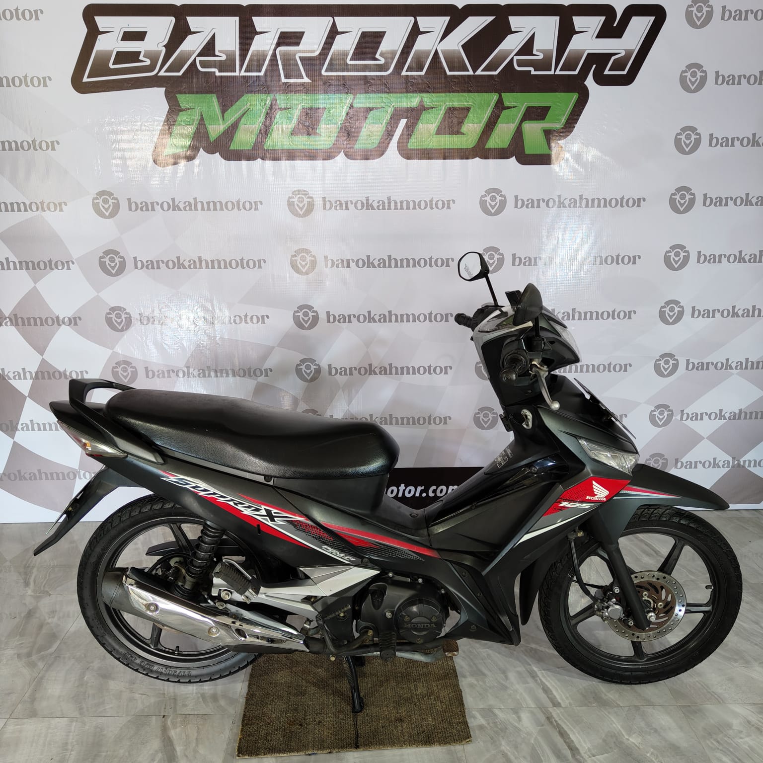 SUPRAX125-AA3882XT-Foto_Kanan.jpeg