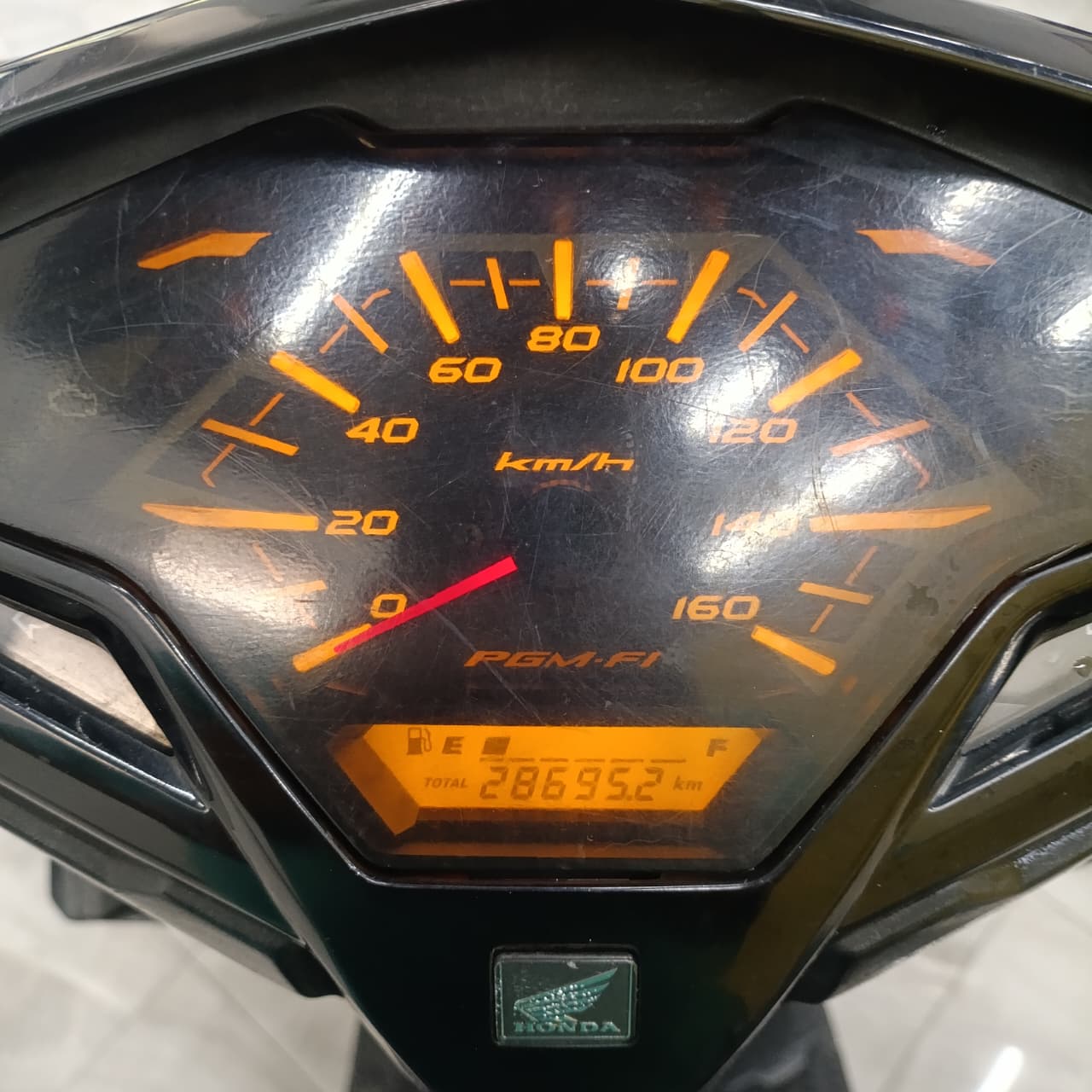 VARIO125-AA4795PG-foto_depan.jpeg