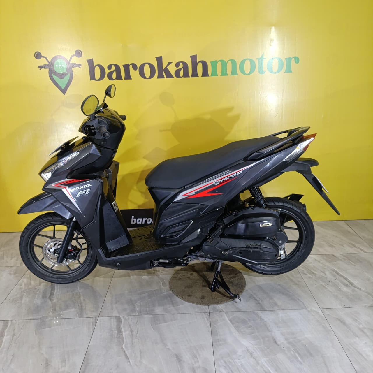 VARIO125-AA4795PG-foto_kiri.jpeg