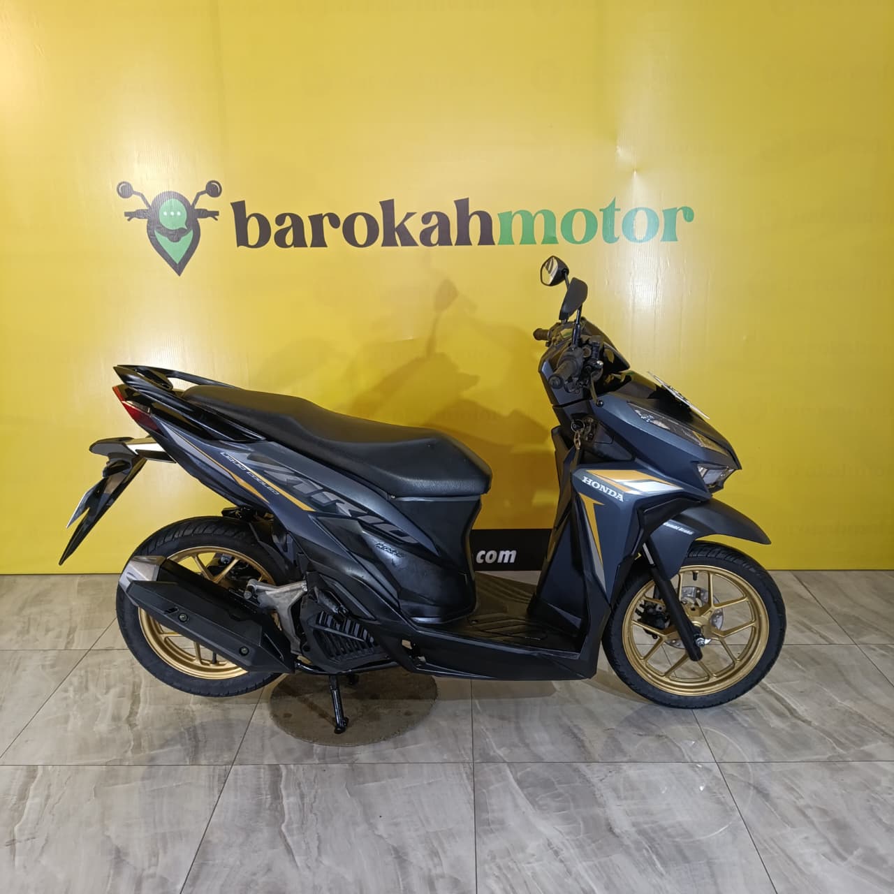 VARIO125-AB2184GV-foto_kanan.jpeg