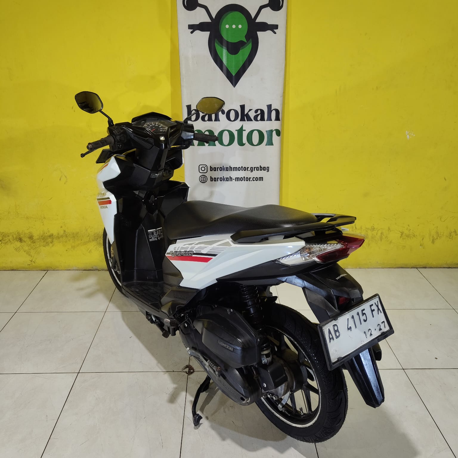 VARIO125-AB4115FX-Foto_Belakang.jpg