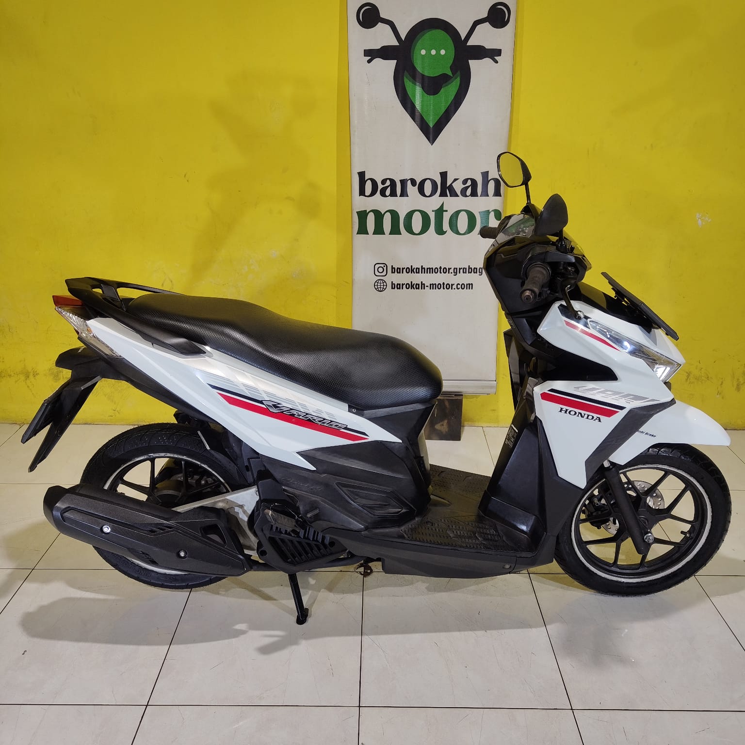 VARIO125-AB4115FX-Foto_Kanan.jpg