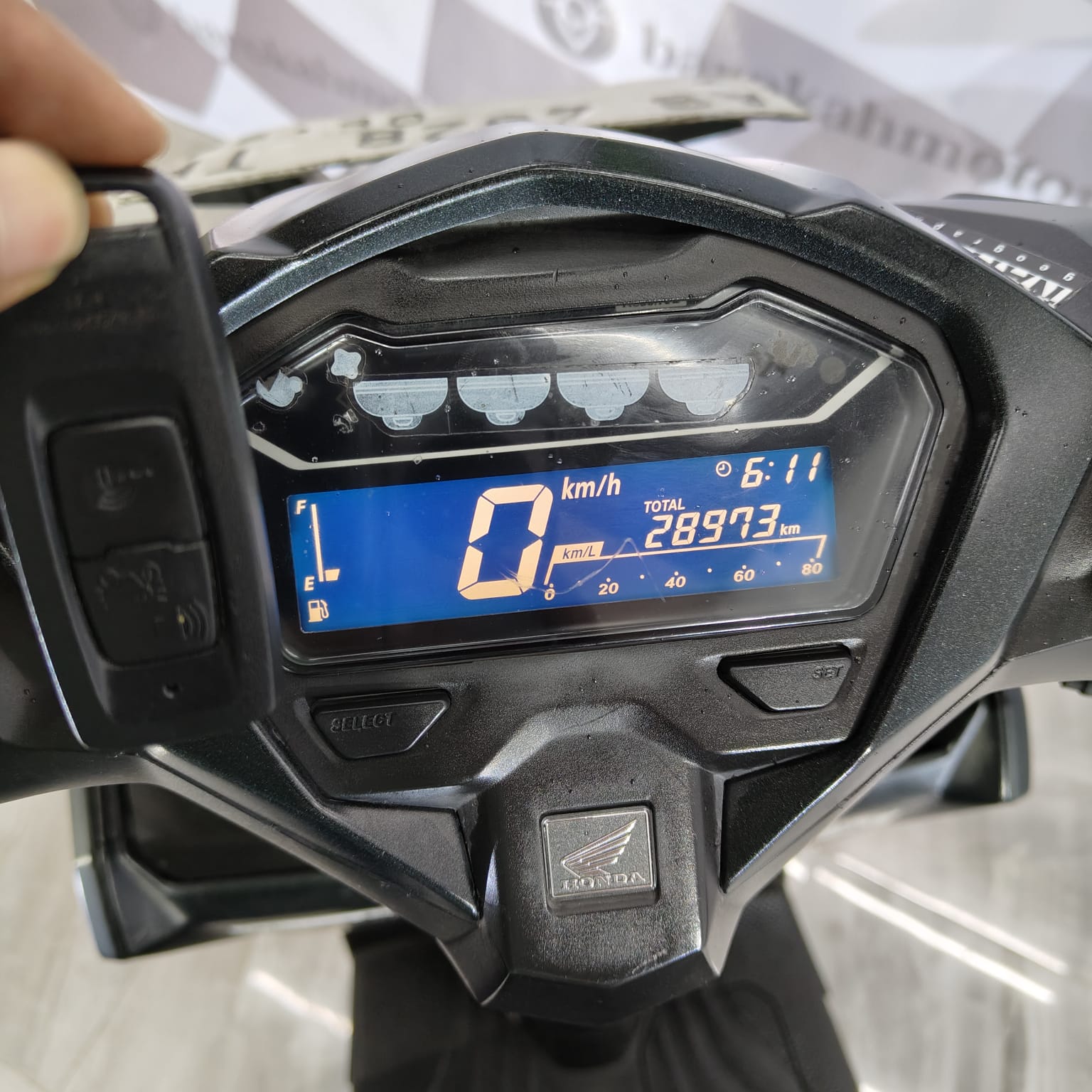 VARIO125-AB4928TP-Foto_Depan.jpeg