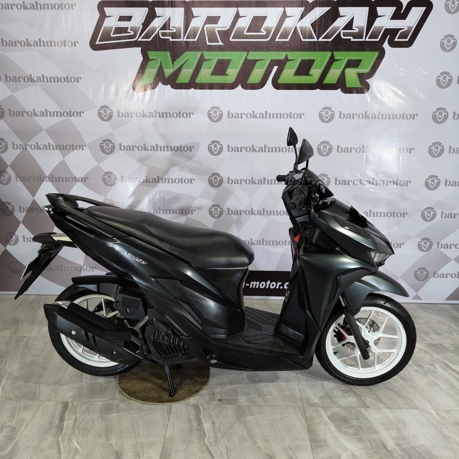 VARIO125-H3820BG-Foto_Kanan.jpeg