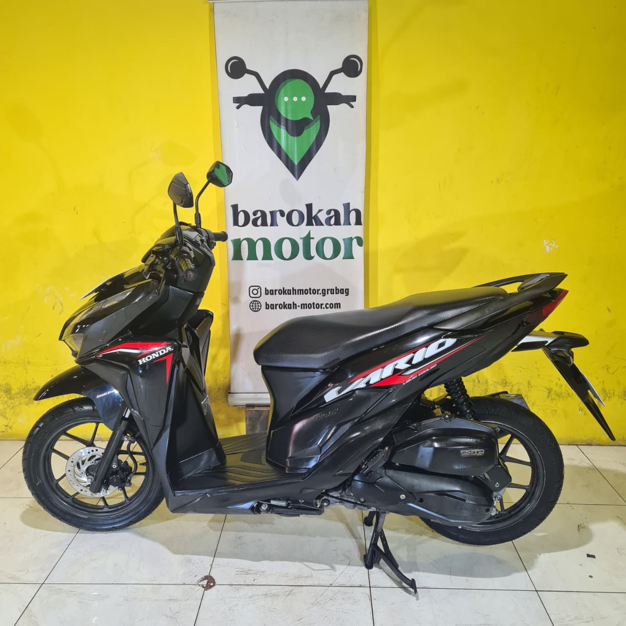 VARIO125-H4871BGD-Foto_Kiri.jpg