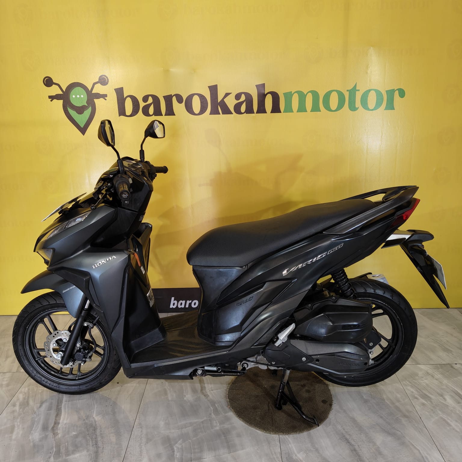 VARIO150-H4627AMW-foto_kiri.jpeg