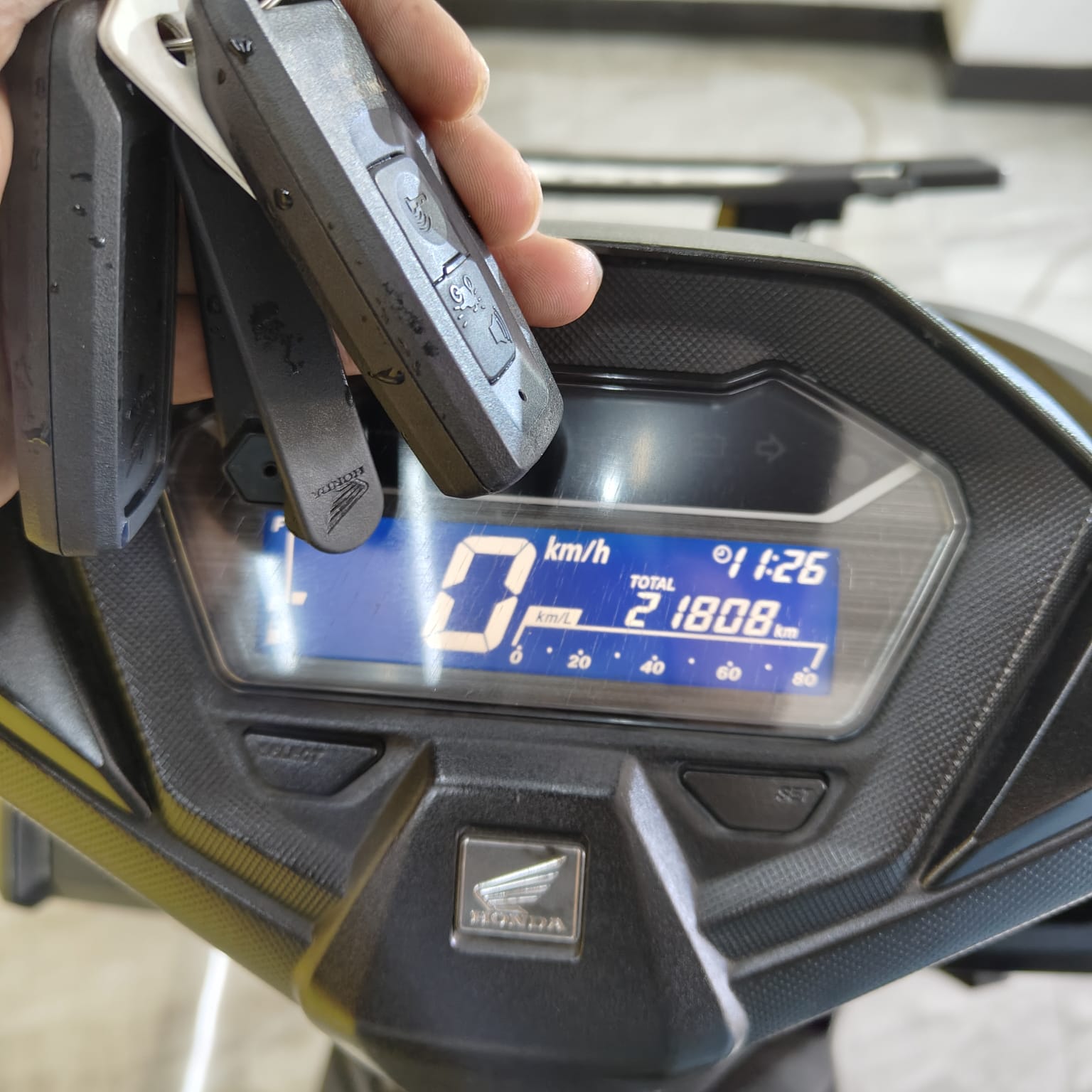 VARIO160-AA3831PY-foto_depan.jpeg